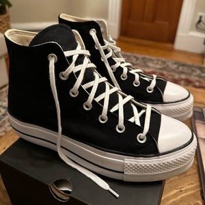 Chuck Taylor All Star Lift Hi Sneaker in Black & White